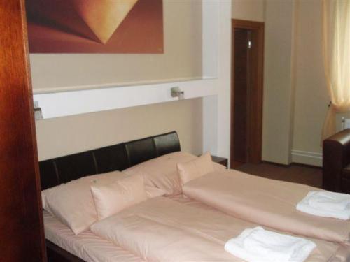 ז'ילינה Hotel Galileo מראה חיצוני תמונה
