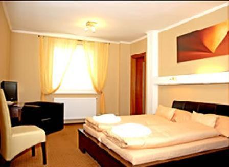 ז'ילינה Hotel Galileo מראה חיצוני תמונה