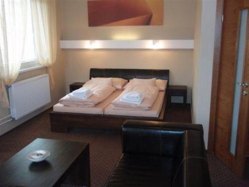 ז'ילינה Hotel Galileo מראה חיצוני תמונה